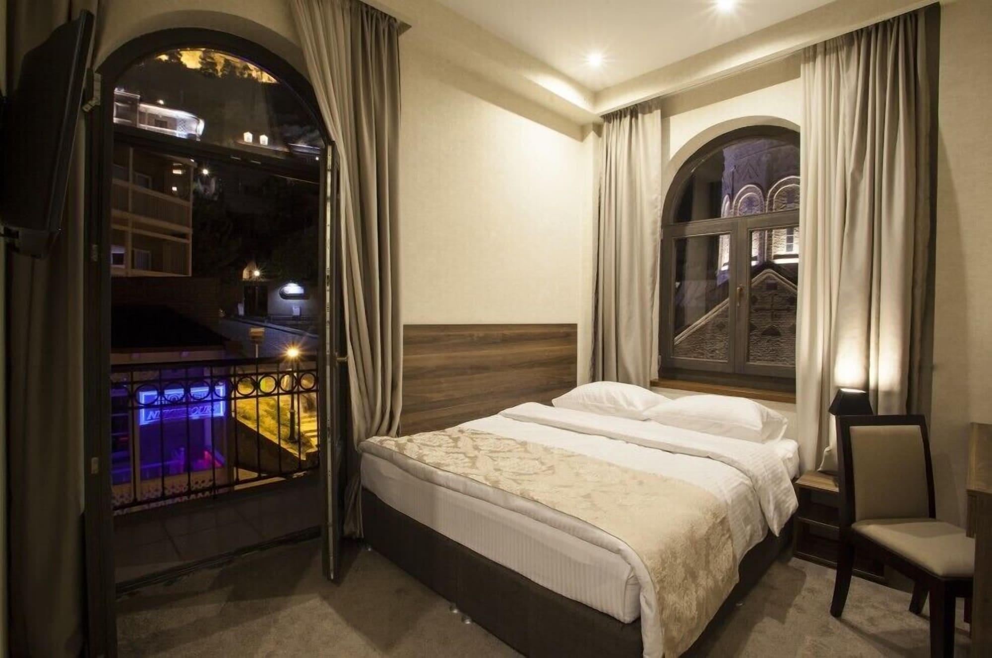 Old Meidan Tbilisi By Urban Hotels Eksteriør billede