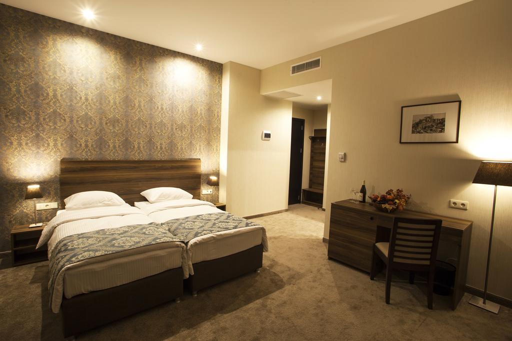 Old Meidan Tbilisi By Urban Hotels Eksteriør billede